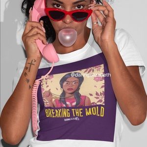 Breaking the Mold graphic tee